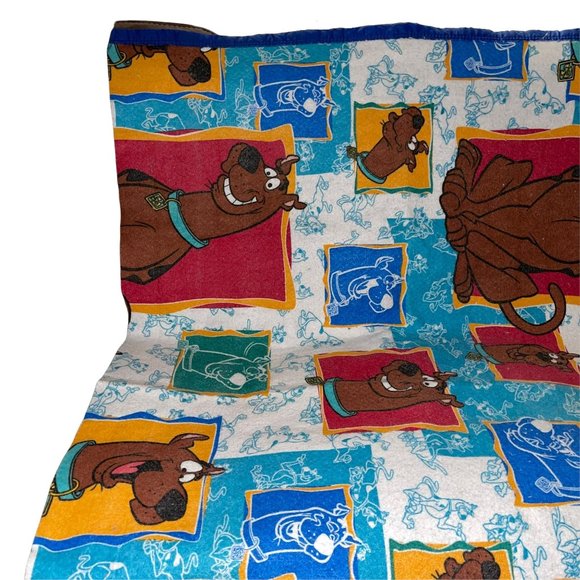 Rare Scooby-Doo Posing Vintage 1980's 80's Cartoon Throw Blanket 59 X 41 - Picture 2 of 11